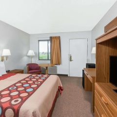 Red Carpet Inn & Suites thumbnail 3