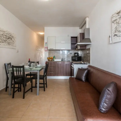 Seashells 2 bedroom Apartment with sunny terrace with stunning panoramic sea views by Getaways Malta thumbnail 16