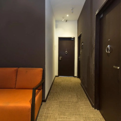 OYO 127 The Reeds Hotel thumbnail 10