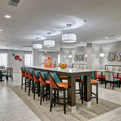 Hampton Inn & Suites Parkersburg Downtown thumbnail 26