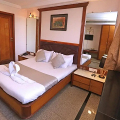 Gulf Hotel Colaba thumbnail 35