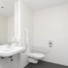 easyHotel Amsterdam City Centre South - Bild 8