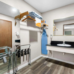 Econo Lodge Panguitch near Bryce Canyon thumbnail 15