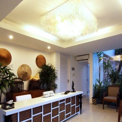 The Kanjeng Suites Villas Seminyak - Bild 2