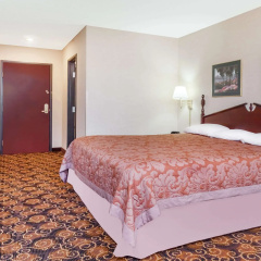 Super 8 by Wyndham Evansville North thumbnail 5
