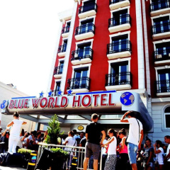 Blue World Hotel - Bild 1