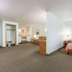 Super 8 by Wyndham Gallipolis Pt Pleasant Area thumbnail 15