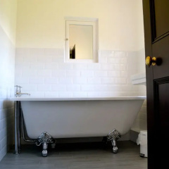 The Queen Hotel thumbnail 16