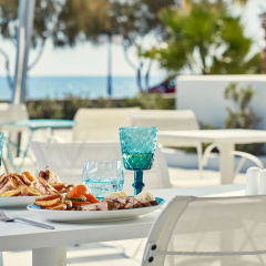 Aqua Blue Hotel thumbnail 15