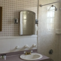 Marginal Way House Hotel thumbnail 8