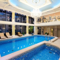 Queen's Court Hotel & Residence - Bild 20