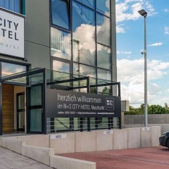 City Hotel Neumarkt - Bild 1