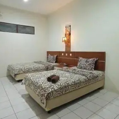 OYO 798 Yokima Beach Hotel thumbnail 1