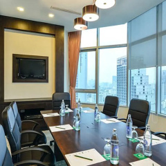 Executive Club at Windsor thumbnail 17