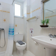 Vlycha Beach Apartments thumbnail 7