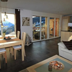 Swiss Lakeview Apartment thumbnail 10
