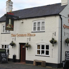 The Queen's Head thumbnail 1