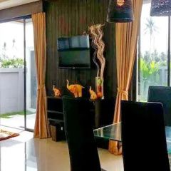 Charming Pool Villa thumbnail 4