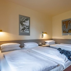 Autobahnrasthaus & Motel Baden-Baden - Bild 2
