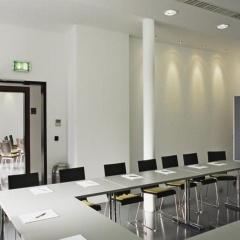 Premier Inn Koln City Centre - Bild 7