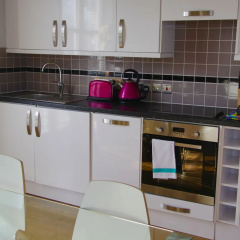 Lux Living Apartments - Marino Place thumbnail 22
