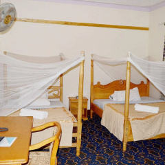 Thames Hotel thumbnail 17