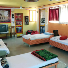 Govind Hotel thumbnail 23