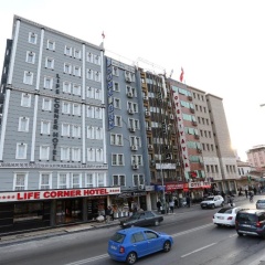 Life Corner Hotel - Bild 1