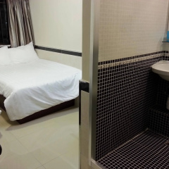 Grand Motel thumbnail 2