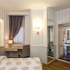 Hotel Flora - Bild 13