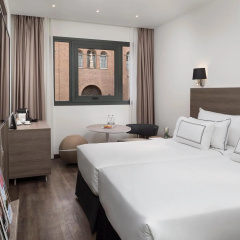 Melia Madrid Serrano - Bild 8