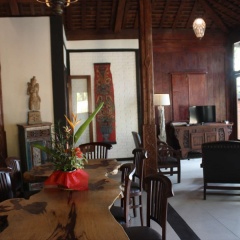 Grage Yogya Hotel - Bild 1