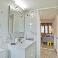 Athina in Chalandri With 2 Bedrooms and 1 Bathrooms - Bild 14