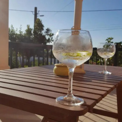 Sunset House thumbnail 17