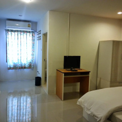 Freesia Guesthouse Suvarnabhumi - Bild 8