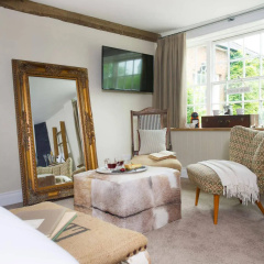 The Queen's Inn thumbnail 5