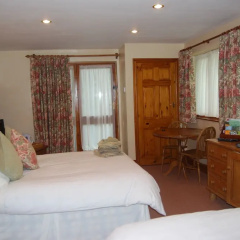 The Quarry House thumbnail 2