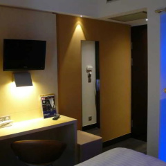 Kyriad Paris Ouest Puteaux La Defense - Bild 5