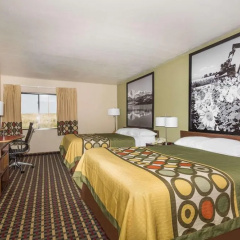 Super 8 By Wyndham Sterling Co thumbnail 4