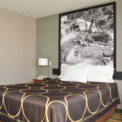 Super 8 by Wyndham Clearfield thumbnail 4