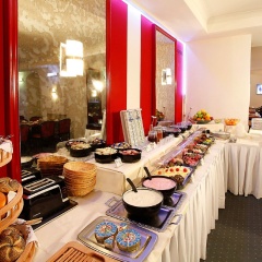 INA Hotel Royal - Bild 10