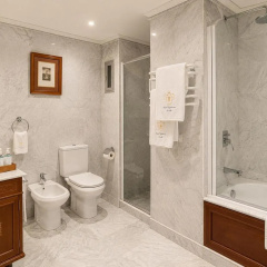 Hotel Inglaterra Sevilla - Bild 11