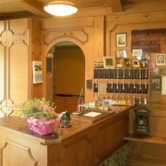 Hotel Holder - Bild 1