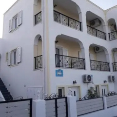 Tania Villa thumbnail 1