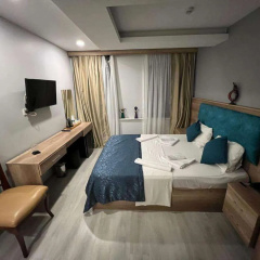 Destinia Pera Suites - Bild 4