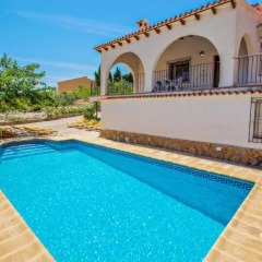 Laura-28A - traditionally furnished detached villa with peaceful surroundings in Calpe thumbnail 8