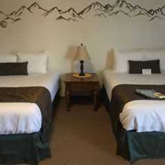 The Pioneer Motel thumbnail 2