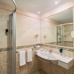 Ramada by Wyndham Prague City Centre - Bild 9