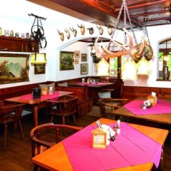 Wirtshaus und Pension Hocheck - Bild 1