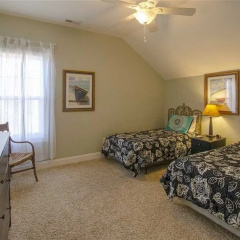 Sunset Bay Retreat thumbnail 5